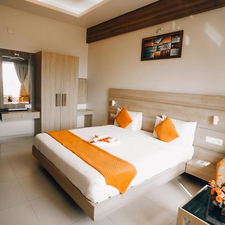 Hotel Imperial Heights à Deoghar Extérieur photo