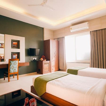 Hotel Imperial Heights à Deoghar Extérieur photo