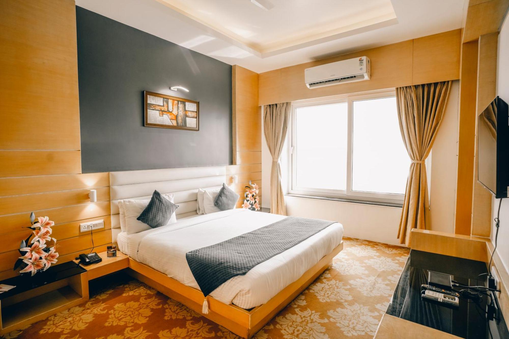 Hotel Imperial Heights à Deoghar Extérieur photo