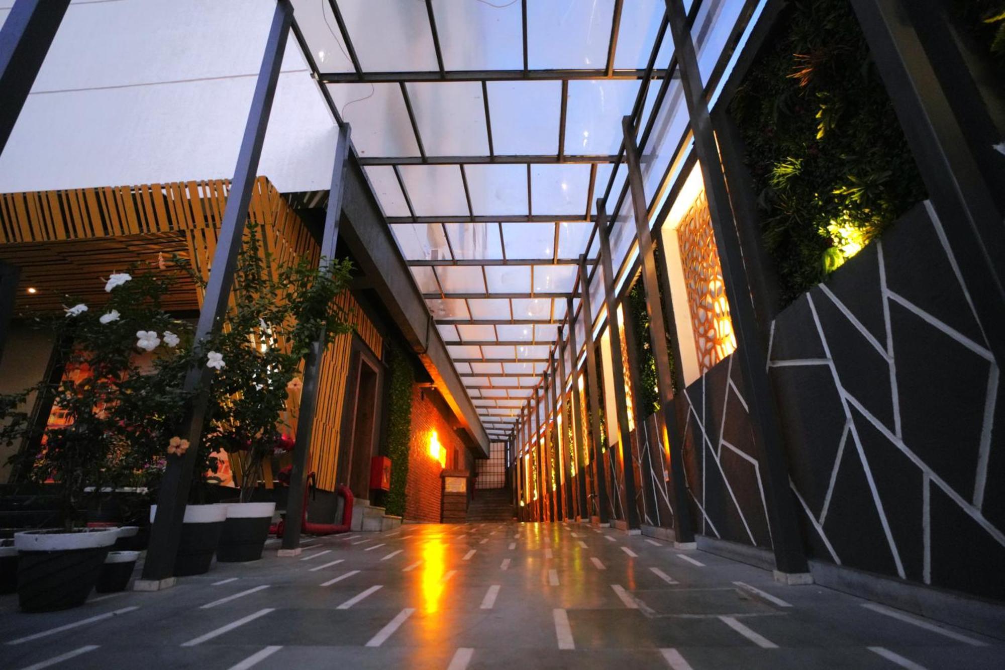 Hotel Imperial Heights à Deoghar Extérieur photo
